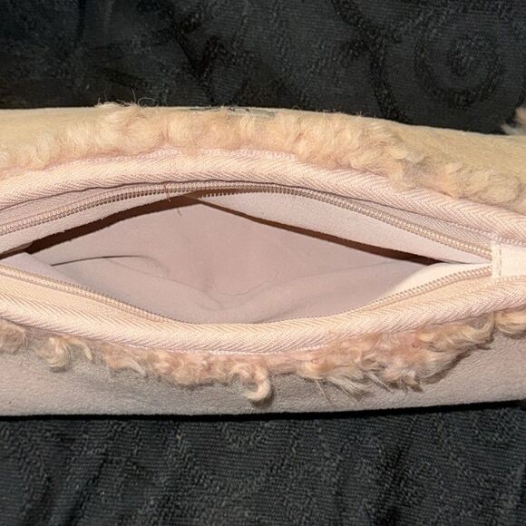 UGG Australia Suede  Shearling Sherpa Sheepskin Shoulder bag  hand muffler - Picture 6 of 8